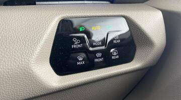 2025 Volkswagen 2.0 TDI Style Long MPV DSG Euro 6 5-door (Grey) - Image: 23