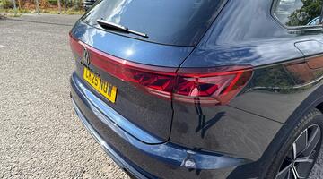 2025 Volkswagen 3.0 TDI V6 Black Edition Tiptronic 4Motion Euro 6 5-door (Blue) - Image: 21