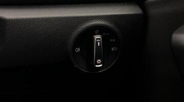 2023 Volkswagen TSI R-Line DSG Euro 6 5-door (Red) - Image: 21