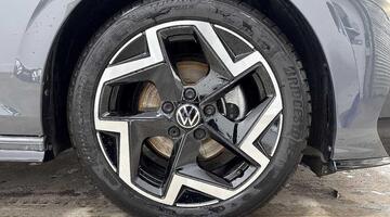 2025 Volkswagen TSI R-Line Euro 6 5-door (Grey) - Image: 5