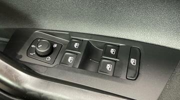 2022 Volkswagen 1.0 TSI Life Euro 6 5-door (Grey) - Image: 19