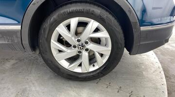 2022 Volkswagen TSI Life DSG Euro 6 5-door (Blue) - Image: 32