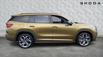 2025 Škoda 2.0 TDI SportLine DSG 4WD Euro 6 5-door (7 Seat) (Gold) - Image: 5