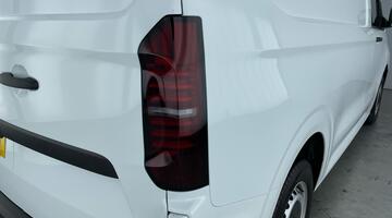 2025 Volkswagen 2.0 TDI T28 Commerce Plus FWD SWB Euro 6 5-door (White) - Image: 30