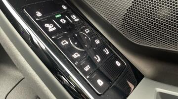 2025 Audi 100kWh Launch Edition Auto 5-door (Grey) - Image: 24