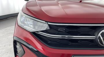 2022 Volkswagen 1.0 TSI R-Line Euro 6 5-door (Red) - Image: 41