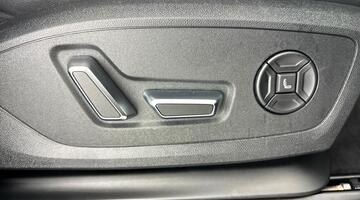 2025 Audi 100kWh Performance Edition 1 Auto 5-door (Black) - Image: 24