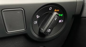 2025 Volkswagen 1.0 TSI Black Edition Euro 6 5-door (Black) - Image: 20