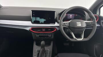 2025 SEAT 1.0 TSI FR DSG Euro 6 5-door (White) - Image: 8