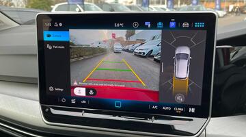 2025 Volkswagen ETSI MHEV Match DSG Euro 6 5-door (Red) - Image: 26