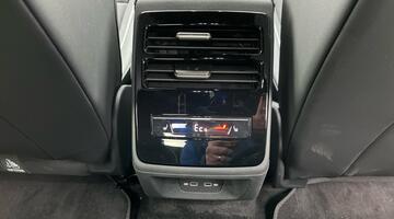 2025 Volkswagen Pro 77kWh Match Plus Fastback Auto 5-door (Grey) - Image: 40