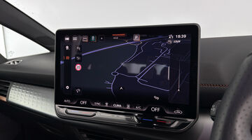 2025 CUPRA E-Boost 59kWh V1 Auto 5-door (Blue) - Image: 15