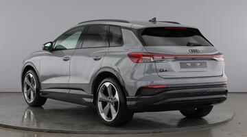 2026 Audi Q4 Black Edition 45 e-tron 210,00 kW (Grey) - Image: 3