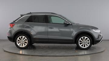 2025 Volkswagen TSI Match DSG Euro 6 5-door (Grey) - Image: 4