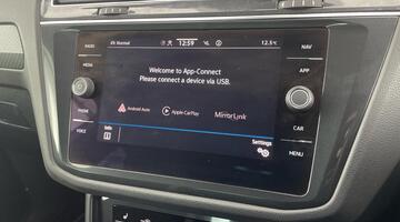 2022 Volkswagen 2.0 TDI R-Line DSG Euro 6 5-door (White) - Image: 22