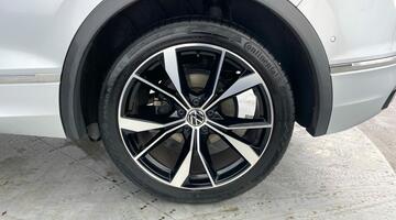 2023 Volkswagen TSI R-Line DSG Euro 6 5-door (Silver) - Image: 37