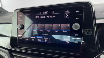 2023 Volkswagen TSI R-Line DSG 2WD Euro 6 2-door (Multicolour) - Image: 15