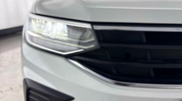 2021 Volkswagen TSI Life Euro 6 5-door (White) - Image: 37