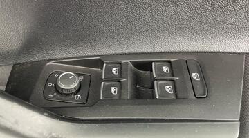 2021 Volkswagen 1.0 TSI R-Line Euro 6 5-door (White) - Image: 19