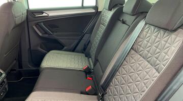 2021 Volkswagen TSI Life DSG Euro 6 5-door (Silver) - Image: 34