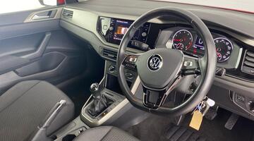 2021 Volkswagen 1.0 EVO Match Euro 6 5-door (Red) - Image: 6