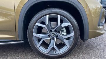 2025 Škoda 2.0 TDI SportLine DSG 4WD Euro 6 5-door (7 Seat) (Gold) - Image: 6