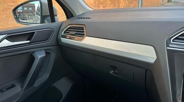 2020 Volkswagen 2.0 TDI Match 4Motion Euro 6 5-door (Grey) - Image: 57