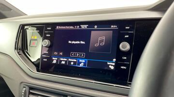 2022 Volkswagen 1.0 TSI R-Line DSG Euro 6 5-door (Silver) - Image: 14