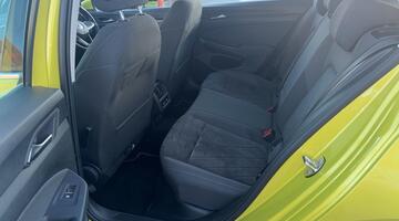 2020 Volkswagen ETSI MHEV Style DSG Euro 6 5-door (Yellow) - Image: 15