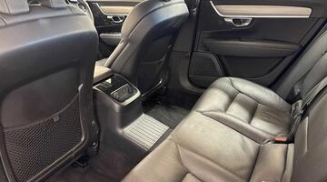 2025 Volvo 2.0h T6 18.8kWh Plus Auto Euro 6 5-door (Blue) - Image: 13