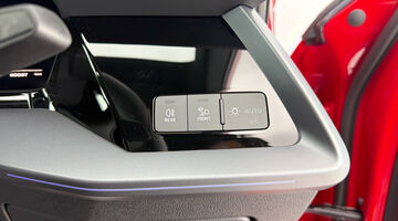 2025 Audi 2.0 TFSI Vorsprung Sportback S Tronic quattro Euro 6 5-door (Red) - Image: 7