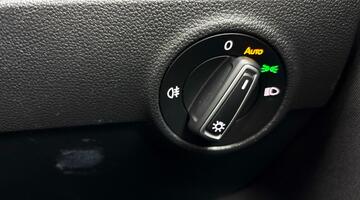 2021 Volkswagen 1.0 TSI United Euro 6 5-door (Silver) - Image: 20