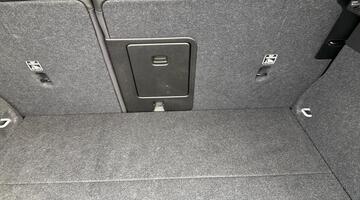 2024 Volvo 2.0 B4 MHEV Ultra Bright DCT Auto Euro 6 5-door (Silver) - Image: 22