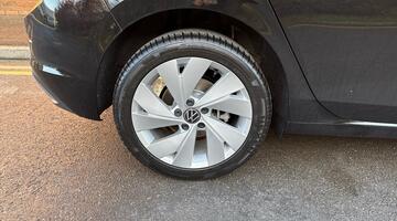 2025 Volkswagen TSI eHybrid 19.7kWh Style DSG Euro 6 5-door (Black) - Image: 13