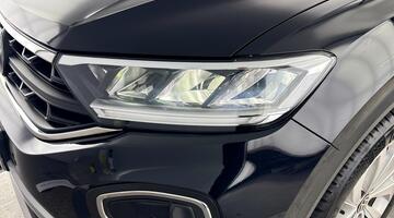 2023 Volkswagen 1.0 TSI Life Euro 6 5-door (Black) - Image: 36