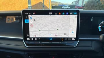 2025 Volkswagen 2.0 TDI Life DSG Euro 6 5-door (Black) - Image: 33