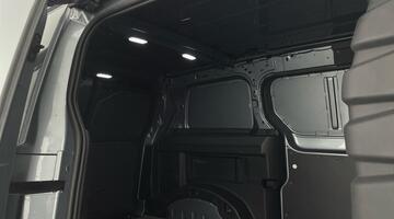 2024 Volkswagen Pro 77kWh Commerce Plus Auto 5-door (Silver) - Image: 16