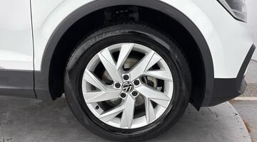 2020 Volkswagen TSI Life DSG Euro 6 5-door (White) - Image: 5