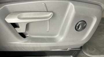 2025 Volkswagen 2.0 TDI Style Long MPV DSG Euro 6 5-door (Grey) - Image: 33