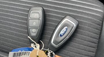 2021 Ford EcoBlue Titanium Edition Auto Euro 6 5-door (Blue) - Image: 37