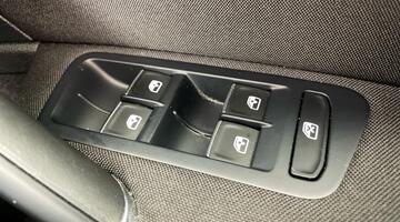 2016 Volkswagen TSI BlueMotion Tech GT Euro 6 5-door (Black) - Image: 19