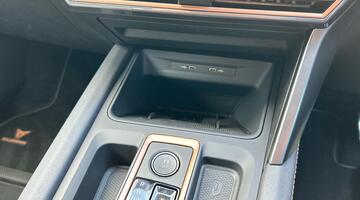 2025 CUPRA ETSI Shadow Edition DSG Euro 6 5-door (Blue) - Image: 36