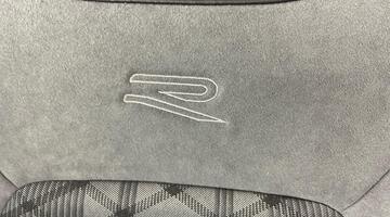 2025 Volkswagen TSI R-Line DSG Euro 6 5-door (Black) - Image: 35