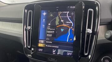 2019 Volvo 2.0 T4 Inscription Auto Euro 6 5-door (White) - Image: 29