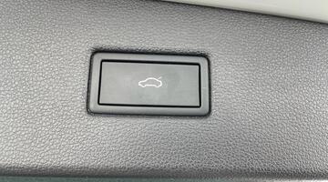 2022 Volkswagen 2.0 TSI R DSG 4Motion Euro 6 5-door (White) - Image: 39