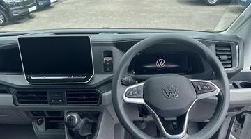 2025 Volkswagen 2.0 TDI CR35 Commerce RWD LWB High Roof Euro 6 5-door (White) - Image: 8