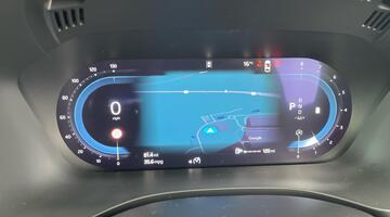 2024 Volvo 2.0 B5 MHEV Plus Auto Euro 6 5-door (Black) - Image: 11