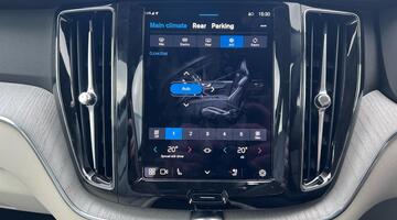 2025 Volvo 2.0 B5 MHEV Plus Auto Euro 6 5-door (Black) - Image: 66