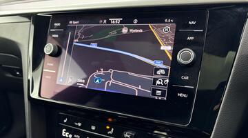 2025 Volkswagen 2.0 TSI R Fastback DSG 4Motion Euro 6 5-door (White) - Image: 29