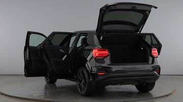 2022 Audi 2.0 TFSI 40 Black Edition S Tronic quattro Euro 6 5-door (Black) - Image: 11